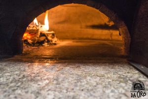 Pizzeria Da Ciro - Feuer im Steinofen